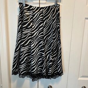 Joseph Ribkoff size 8 Zebra skirt